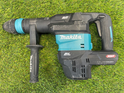 Makita HM001GZ 40v Demolition Hammer XGT Ex Demo