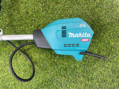 Makita UR006GZ 40v Brush Cutter XGT Ex Demo