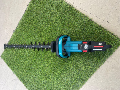 Makita UH007GZ 40v Hedge Trimmer 750mm XGT Ex Demo