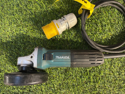 Makita GA4530R 110v Angle Grinder 115mm Ex Fleet