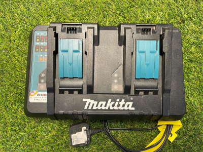 Makita DC18RD 240v Twin 18v Charger LXT Ex Fleet
